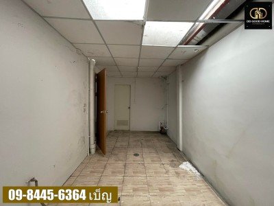 ตึกแถว 3 ชั้น 2 คูหา ในตลาดหนองแขม