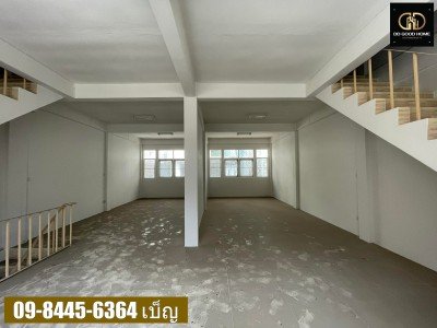 ตึกแถว 3 ชั้น 2 คูหา ในตลาดหนองแขม