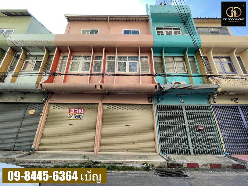 ตึกแถว 3 ชั้น 2 คูหา ในตลาดหนองแขม-1