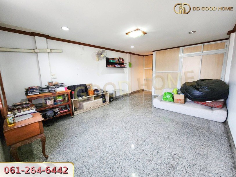 ขายอาคารพาณิชย์ 4.5 ชั้นพร้อมดาดฟ้า 28.40 ตร.ว พร้อมอยู่ ริมถนนพระราม2-8