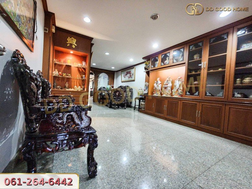 ขายอาคารพาณิชย์ 4.5 ชั้นพร้อมดาดฟ้า 28.40 ตร.ว พร้อมอยู่ ริมถนนพระราม2-5