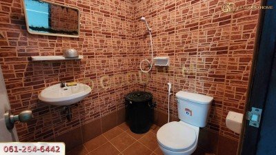 อาคารพาณิชย์ 3.5 ชั้น หมู่บ้านสวนปาล์ม สมุทรสาคร