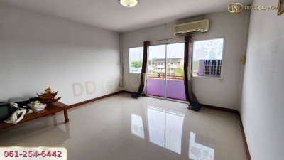 อาคารพาณิชย์ 3.5 ชั้น หมู่บ้านสวนปาล์ม สมุทรสาคร