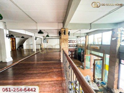 อาคารพาณิชย์ 3.5 ชั้น 3 คูหาตีทะลุกัน ซอย นวมินทร์ ต.คลองกุ่ม