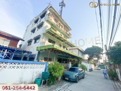 ขายอาคารพาณิชย์ 4 ชั้นพร้อมดาดฟ้า ซอยเอกชัย 10/1