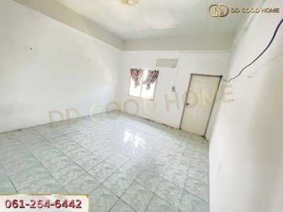 ขายอาคารพาณิชย์ 3.5 ชั้น ราชดำริห์ ต.ท่าราบ อ.เมืองเพชรบุรี จ.เพชรบุรี