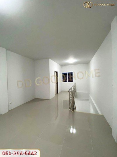 อาคารพาณิชย์ 3 ชั้น โครงการ the one bowin (เดอะวัน บ่อวิน) ศรีราชา ชลบุรี