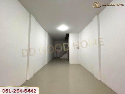 อาคารพาณิชย์ 3 ชั้น โครงการ the one bowin (เดอะวัน บ่อวิน) ศรีราชา ชลบุรี