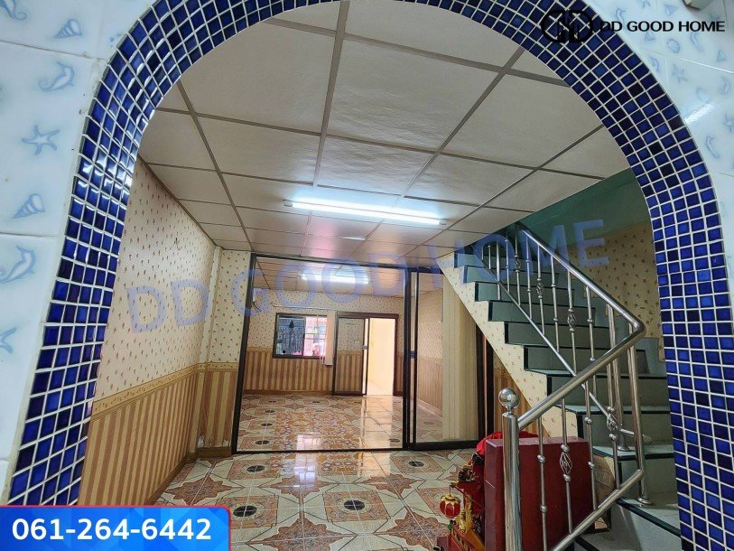 ถูกสุดในซอย ทาวน์เฮาส์ 3ชั้นพร้อมอยู่ หมู่บ้านวิเศษสุขนครประชาอุทิศ 79-5