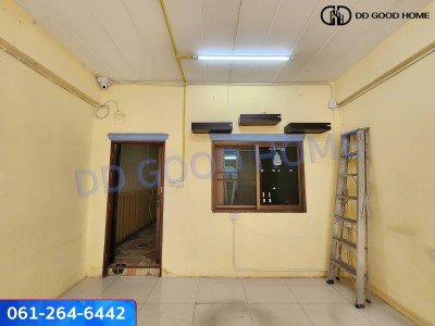 ถูกสุดในซอย ทาวน์เฮาส์ 3ชั้นพร้อมอยู่ หมู่บ้านวิเศษสุขนครประชาอุทิศ 79