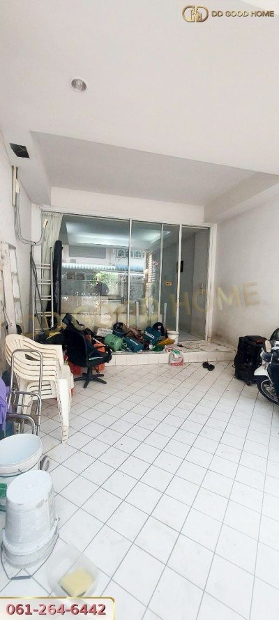 ขายทาวน์เฮ้าส์ 4 ชั้น หมู่บ้านชวลิต จอมทอง ซ.14 ราคาพิเศษ