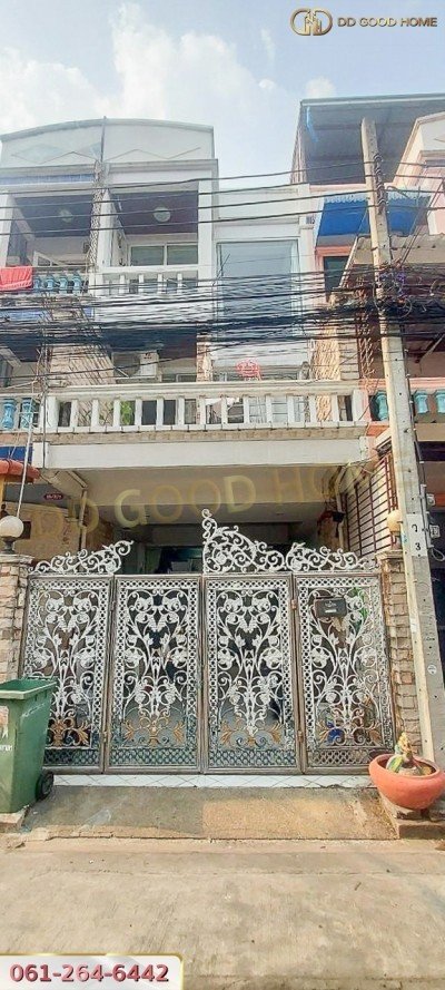 ขายทาวน์เฮ้าส์ 4 ชั้น หมู่บ้านชวลิต จอมทอง ซ.14 ราคาพิเศษ