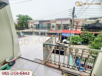 ทาวน์เฮาส์ 2 ชั้น หมู่บ้านไทยสมบูรณ์ 3 พร้อมอยู่