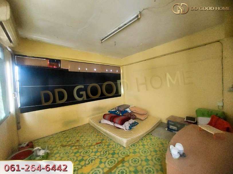 อาคารพาณิชย์ 3 ชั้นครึ่ง หมู่บ้านสินสมบูรณ์ สาย 4 หลังมุม-5