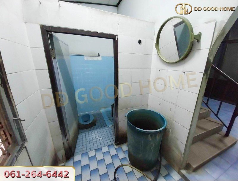 ขายทาวน์เฮาส์ 2 ชั้น บ้านศรีสามพราน ต.ท่าตลาด-9