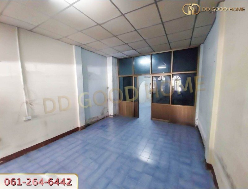 ขายทาวน์เฮาส์ 2 ชั้น บ้านศรีสามพราน ต.ท่าตลาด-7