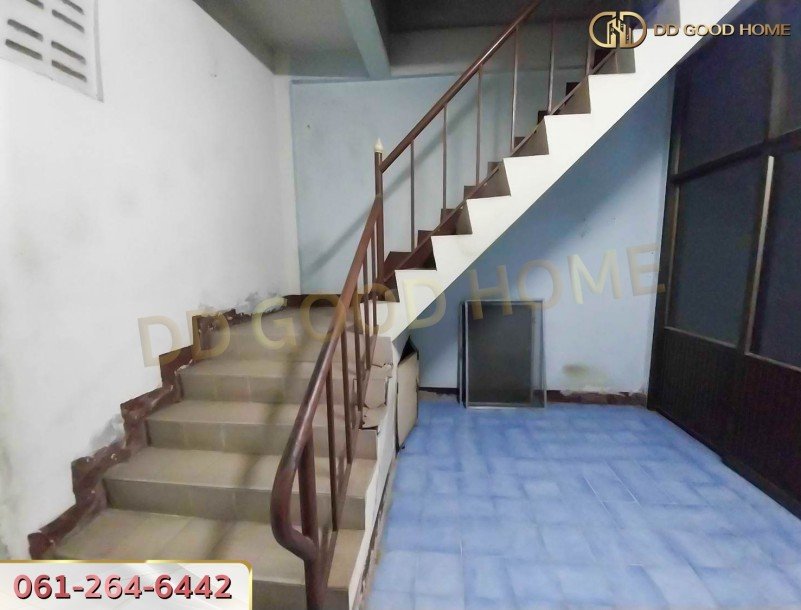 ขายทาวน์เฮาส์ 2 ชั้น บ้านศรีสามพราน ต.ท่าตลาด-6