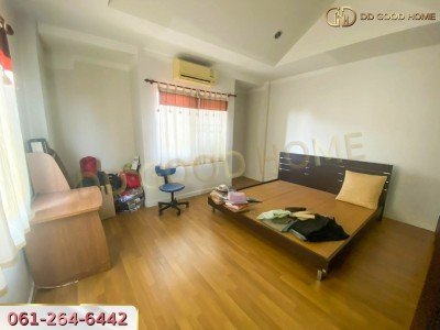 ขายบ้านทาวน์โฮม หมู่บ้านปริญลักษณ์ เพชรเกษม 69 ราคาพิเศษ