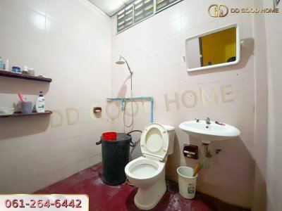 หมู่บ้านพุดตาน เพชรเกษม 81 บ้านเดี่ยวติดถนนใหญ่ ราคาพิเศษ