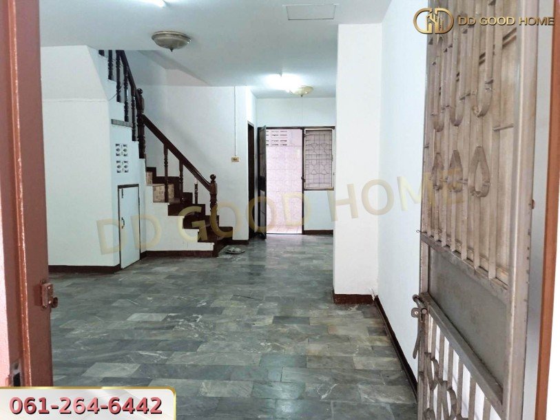 หมู่บ้าน เคซี รามอินทรา 1(K.C. Ramintra 1) ทาวน์เฮ้าส์ 2 ชั้น แขวง สามวาตะวันตก เขต มีนบุรี-4