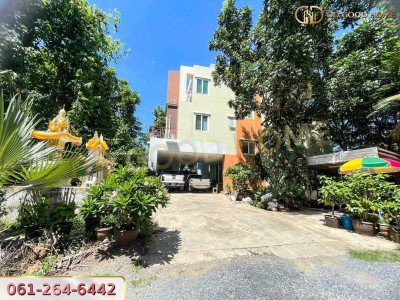 ที่ดินซอยวัดพระเงิน พร้อมสิ่งปลูกสร้าง อาคาร 3 ชั้น พร้อมที่จอดรถ อ.บางใหญ่ จ.นนทบุรี