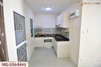 หมู่บ้านชวนชื่น เพชรเกษม 81 (baan Chuanchuen Petchkasem 81) ทาวน์เฮ้าส์ 2 ชั้น ต.หนองแขม จ.กทม.