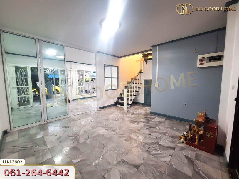 หมู่บ้านบุศรินทร์ รามอินทรา ซ.พระยาสุเรนทร์ 40 กรุงเทพฯ-6