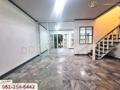 หมู่บ้านบุศรินทร์ รามอินทรา ซ.พระยาสุเรนทร์ 40 กรุงเทพฯ