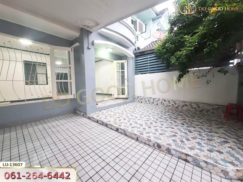 หมู่บ้านบุศรินทร์ รามอินทรา ซ.พระยาสุเรนทร์ 40 กรุงเทพฯ-9