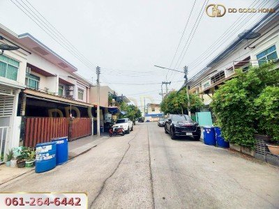 ทาวน์เฮาส์ 2 ชั้น หมู่บ้านไทยสมบูรณ์ 3 พร้อมอยู่