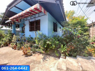 ขายบ้านพร้อมที่ดินติด MRT สถานีแยกไฟฉาย (ถนนพรานนก-พุทธมณฑลสาย 4 ) 42 ตร.ว