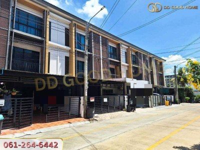 ขายทาวน์โฮม 3 ชั้น เดอะคอนเนค อัพ 3 วงแหวน-บางแค ใกล้ MRT หลักสอง