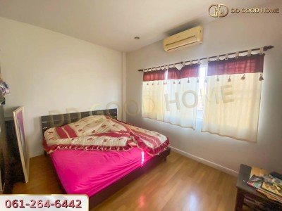 ขายบ้านทาวน์โฮม หมู่บ้านปริญลักษณ์ เพชรเกษม 69 ราคาพิเศษ