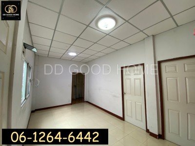 ขายทาวน์เฮาส์หมู่บ้านนิราวิลล์ (เอกชัย-โพธิ์แจ้) เฟส 1 แยก 7-5