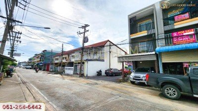 อาคารพาณิชย์ 2.5 ชั้น ย่านประตูน้ำพระอินทร์ ต.เชียงรากน้อย อ.บางปะอิน